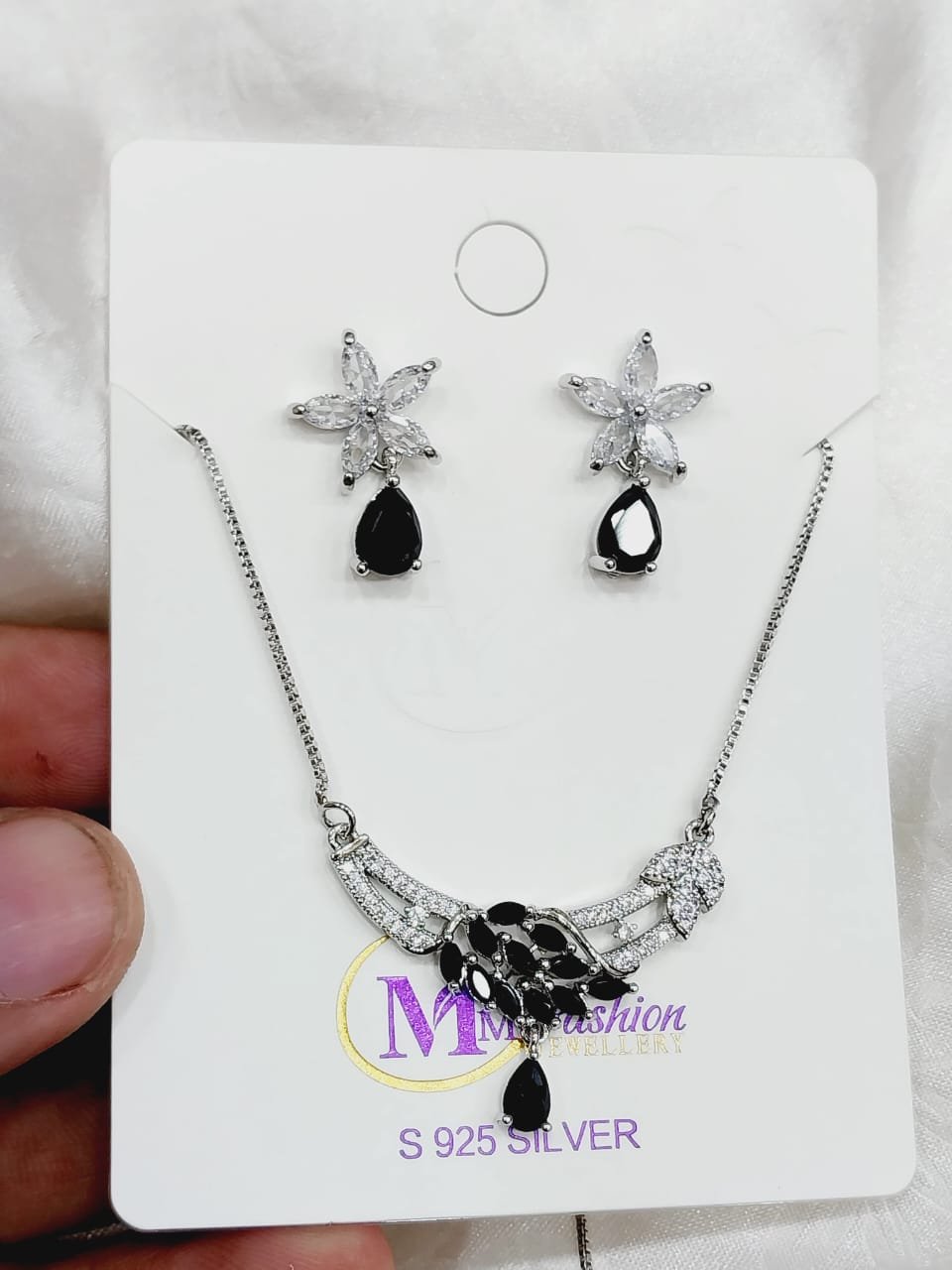 China A1 quality locket set