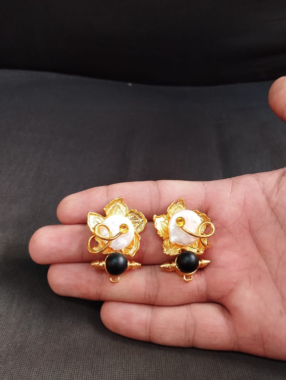 Turkish gold-plated studs in mother of pearl